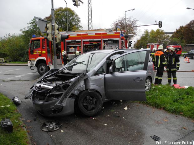 Unfall Rettungswagen Freising