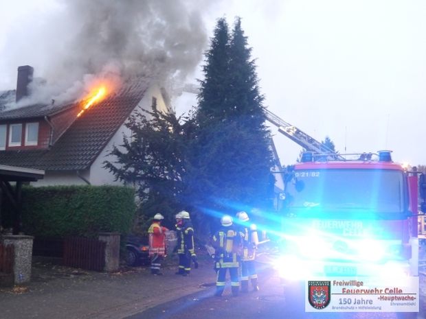 Dachstuhlbrand Drehleiter Celle