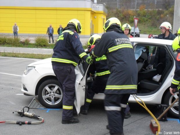 Große Seitenöffnung Verkehrsunfall