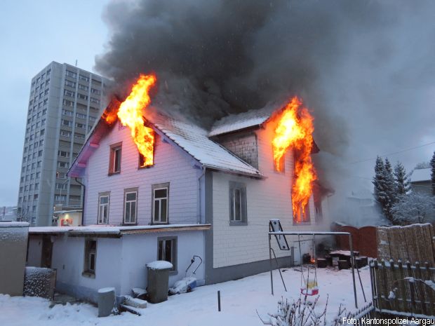 Gebäude Vollbrand Einfamilienhaus