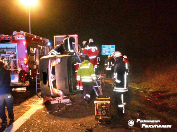 Verkehrsunfall Transporter Rettung