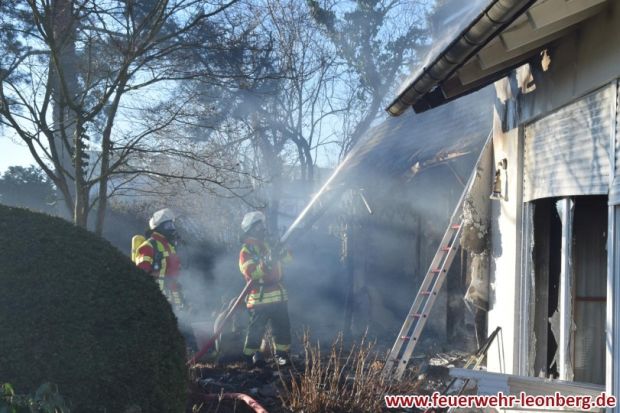 Brand Weihnachtsbaum Christbaum