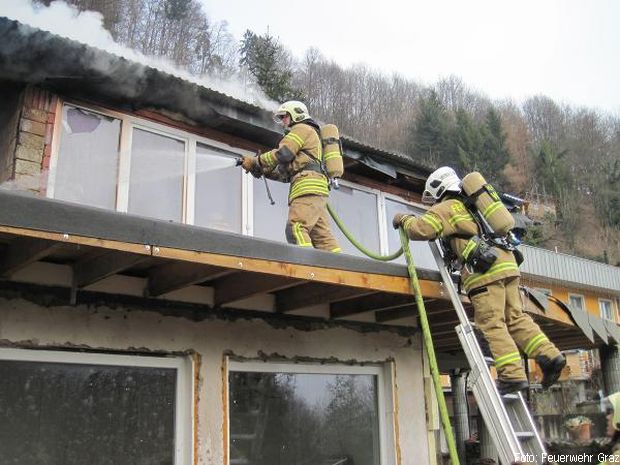 Explosionen Brand Einfamilienhaus