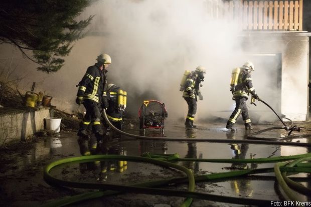 Garagenbrand Krems Feuer