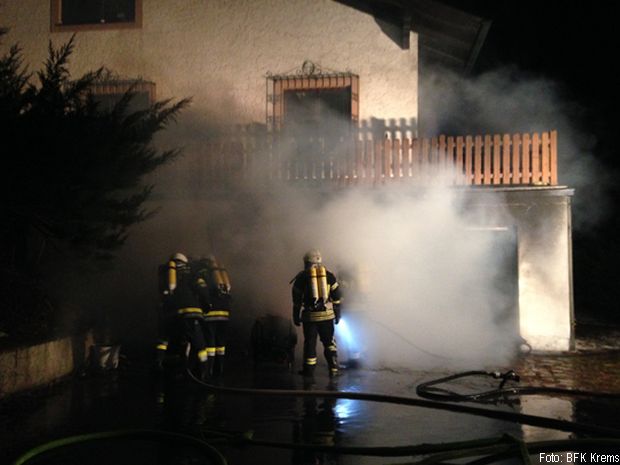 Garagenbrand Krems Feuer