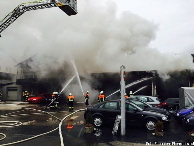 Großbrand Auto Werkstatt