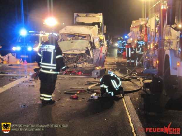 Stauende Unfall Transporter