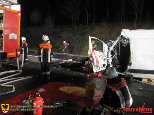 Stauende Unfall Transporter