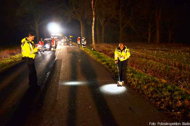 Verkehrsunfall Seitenlage eingeklemmt