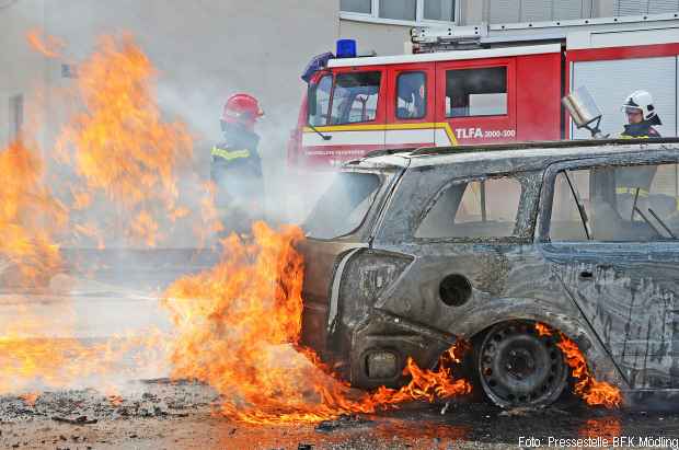 Verbrennungen Brand Pkw